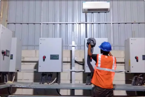 400 KW ONGRID SOLAR PPOWER SYSTEM INSTALLED AT MAGICRETE BUILDING SOLUTIONS- JHAJJHAR- HARYANA ON TIN SHED (METRO SHEET)